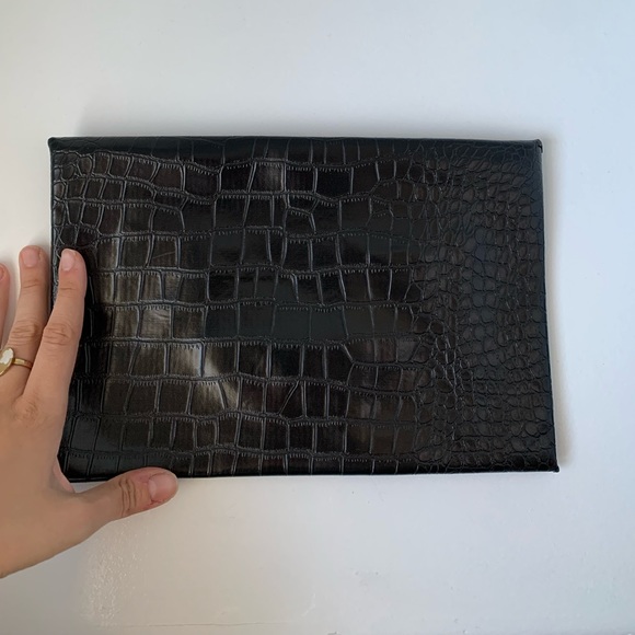 BCBG black leather print envelope clutch - Picture 2 of 5